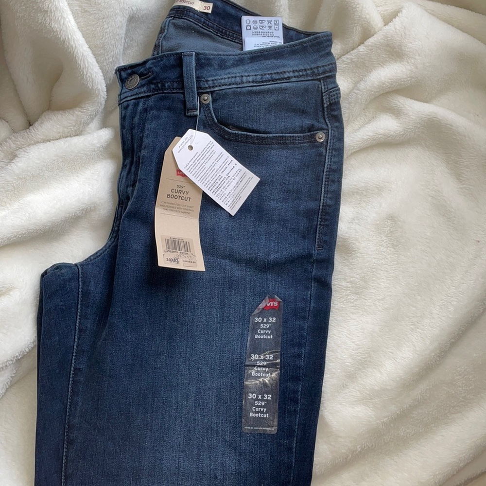 New Levi’s curvy bootcut jeans